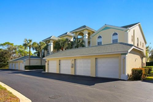 15465 Cedarwood Ln, Naples, FL 34110-8026