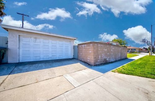 804 Cerise Ave, Torrance CA  90503-5207 exterior