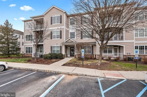 213 Timberlake Dr, Trenton, NJ 08618-1457