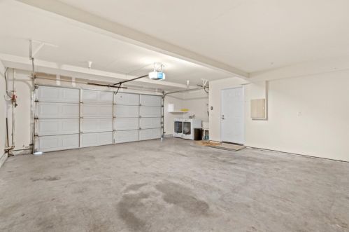 23 Outlook Cir, Pacifica CA  94044-2146 exterior