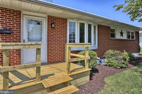 4711 Courtland St, Camp Hill PA  17011-4025 exterior