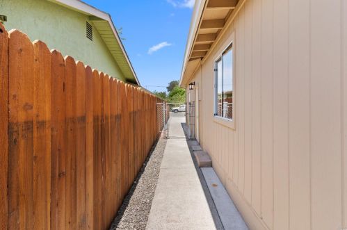 620 Walnut Park Ave, Liberty Farms CA  95620-3148 exterior