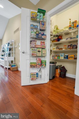 212 Hopewell Dr, Collegeville PA  19426-2852 exterior