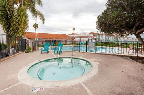 215 Candice Pl, Vista CA  92083-1944 exterior