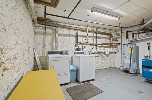 143 Chatterton Pkwy, White Plains NY  10606-2242 exterior