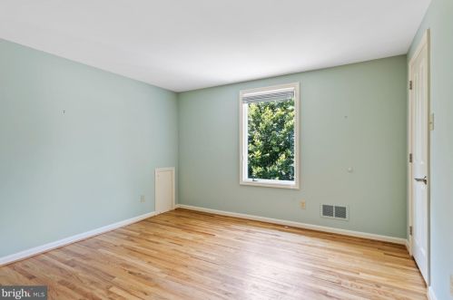 144 Oldbury Dr, Wilmington DE  19808-1420 exterior