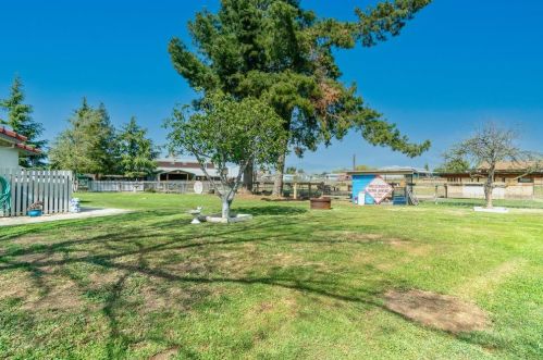 105 Daffodil Dr, Hollister CA  95023-3103 exterior