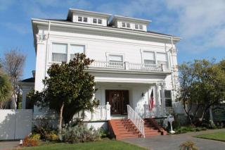 1125 H St, Eureka, CA 95501-1844
