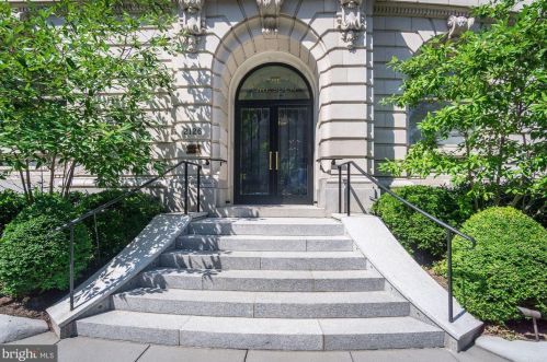 2126 Connecticut Ave, Washington DC  20008-1701 exterior