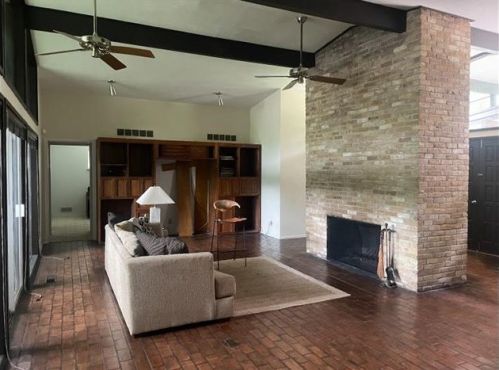 2401 Little Creek Dr, Richardson TX  75080-2512 exterior