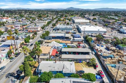 2957 Imperial Ave, San Diego CA 92102-4128 exterior