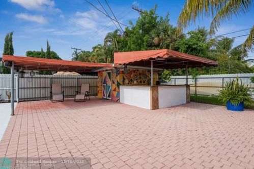 6901 16th St, Hollywood FL  33023-2025 exterior