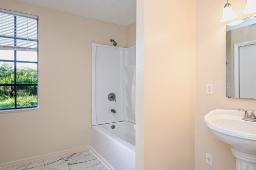 341 18 St, Naples FL 34117-9453 exterior