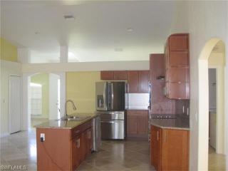 1924 51st St, Cape Coral FL  33914-6840 exterior