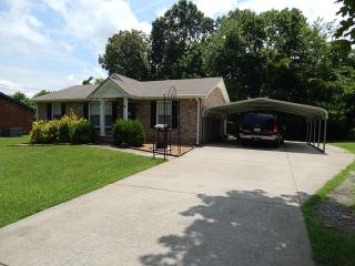 353 Welchwood Dr, Clarksville, TN 37040-6740