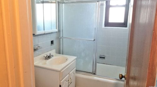 150-27 89th St, Jamaica NY  11414-1322 exterior