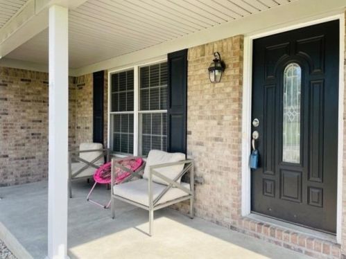 2424 Dorian Dr, Cincinnati, OH 45215-3702