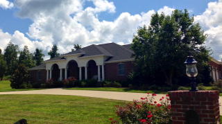 2855 Sawgrass Cir, Madisonville KY  42431-3892 exterior