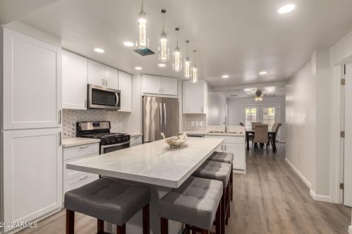 1625 22 St, Phoenix AZ 85016-6114 exterior