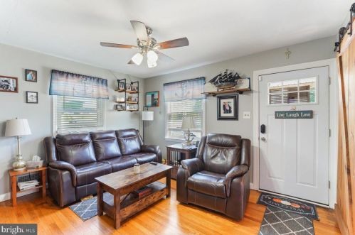 408 Nassau Blvd, Prospect Park, PA 19076-1613