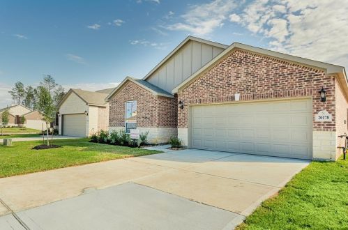 235 Forest Park Dr, West Columbia, TX 77486-9615