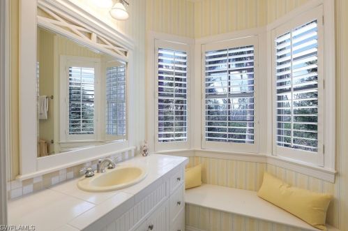 1175 Bird Ln, Sanibel FL  33957-3507 exterior