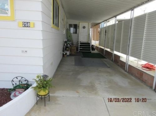 258 Starling Ln, Oceanside, CA 92057-6429
