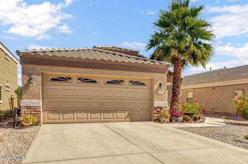 1372 Bradstock Way, San Tan Valley, AZ 85140-5780