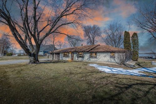 3855 Cannon Lake Trl, Faribault, MN 55021-8830
