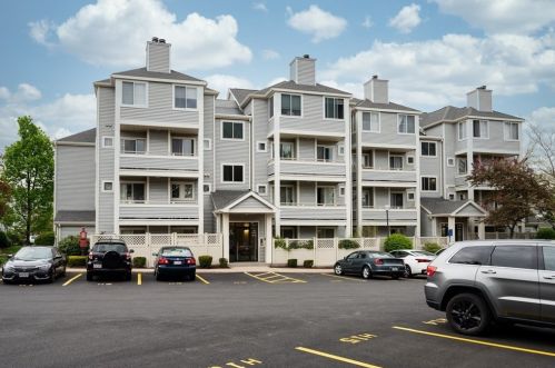 200 Falls Blvd, Quincy MA 02169-8158 exterior