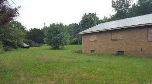 106 Liberty St, Monticello NY  12701-1237 exterior