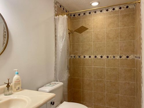 525 Billiar Ave, Fort Pierce FL  34983-8730 exterior