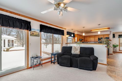 6820 107 Ave, Kenosha WI 53142-7864 exterior