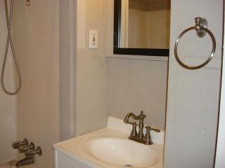 1040 Rutland St, Houston TX  77008-6829 exterior