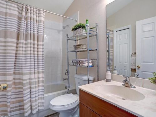4333 20th Ave, Naples FL  34116-6409 exterior