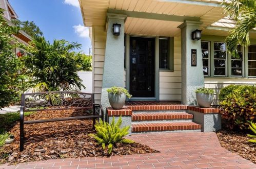 825 18th Ave, Saint Petersburg, FL 33704-4609
