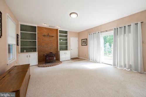 209 Knapp Rd, Lansdale PA 19446-1731 exterior