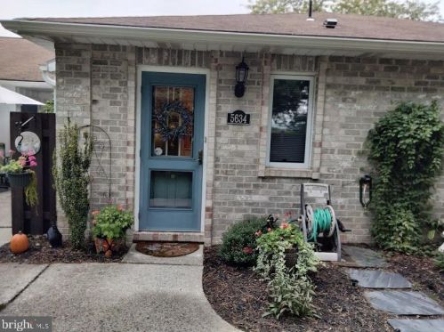 5634 Merion Ln, Macungie, PA 18062-1452