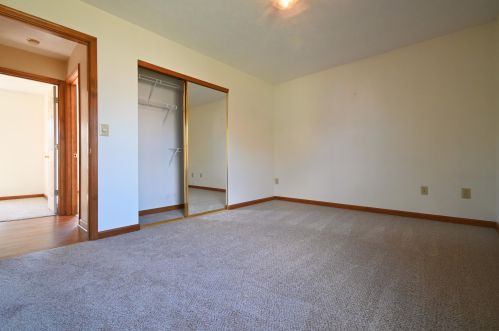 1468 Afton Dr, Florence KY  41042-8510 exterior