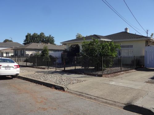 233 25th St, San Jose, CA 95116-1138