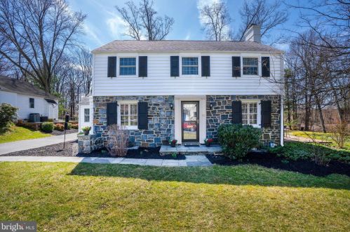 26 Vining Ln, Wilmington, DE 19807-3128