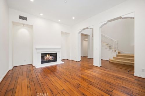 4 Altino, Newport Beach, CA 92657-1304