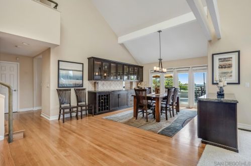 3637 Dove Holw Rd, Encinitas CA 92024-7248 exterior