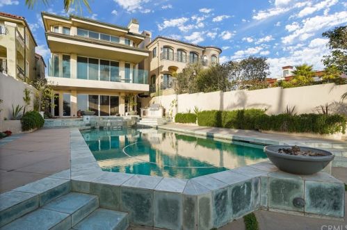 206 Ocean Ave, Seal Beach, CA 90740-6029