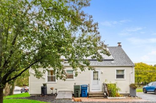 340 New Britain Rd, Kensington, CT 06037-1319