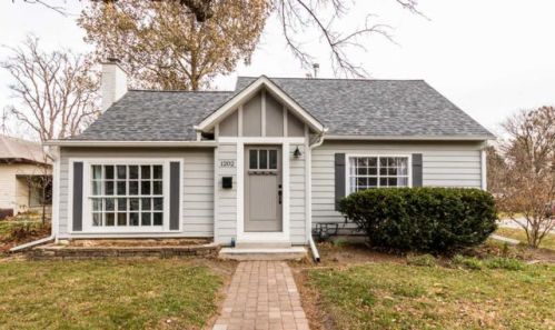 1202 Scott Ave, Ames, IA 50014-4040
