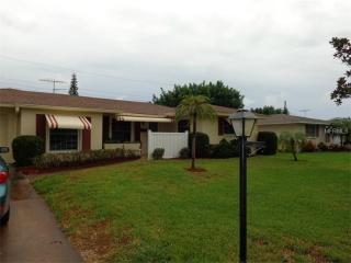6032 Hopkins Dr, Bradenton, FL 34207-4731