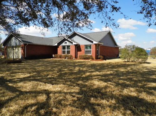 6104 Waddell Rd, Richmond, TX 77471-8324