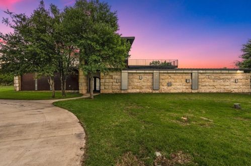 1394 Creekview Dr, Salado, TX 76571-5377