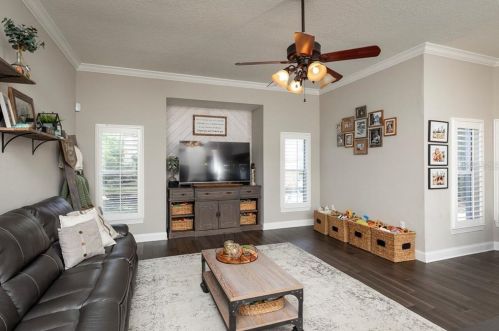 127 Oakley Ct, De Bary FL  32713-4101 exterior